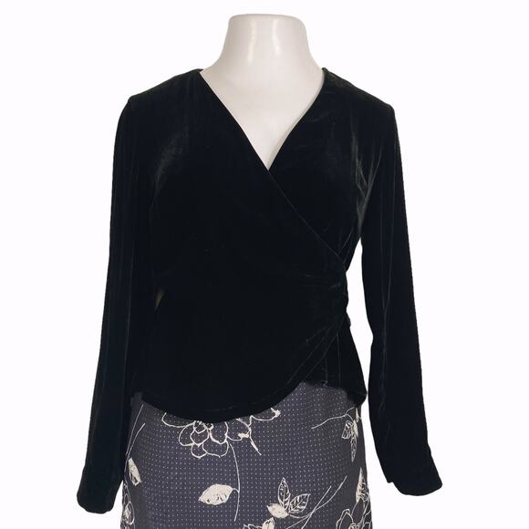 Vintage Ann Taylor Womens Size 2 Black Velvet Long Sleeve Wrap Top - Picture 2 of 7